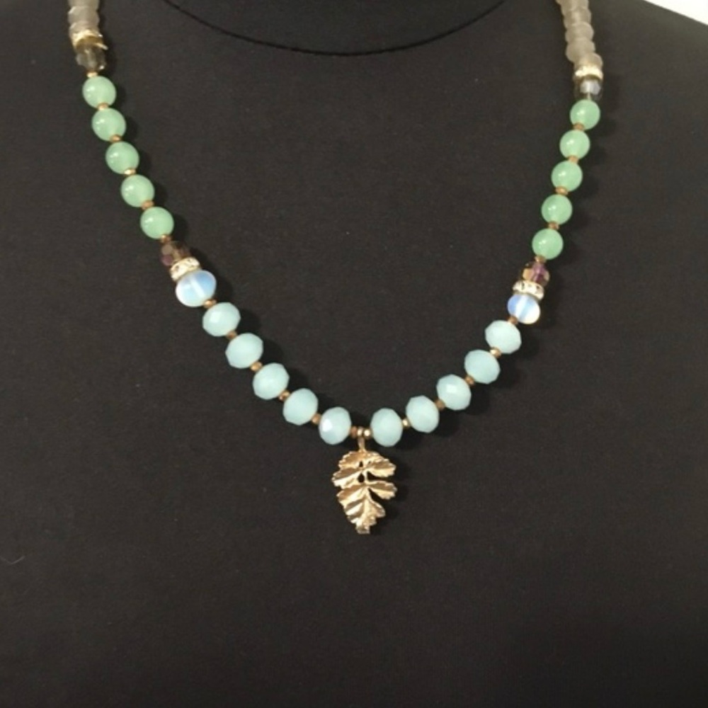 NWOT Necklace